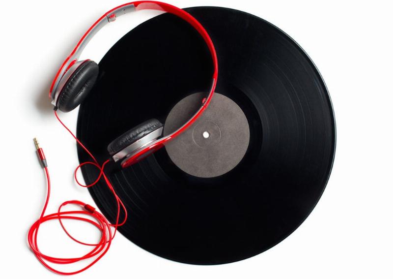 headphones-00